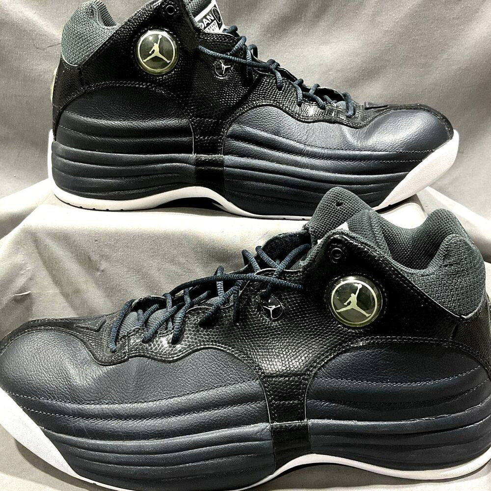 Men's Sz 12 NIKE JORDAN Jumpman Team 1 Black Anthracite Basketball Sneakers EUC